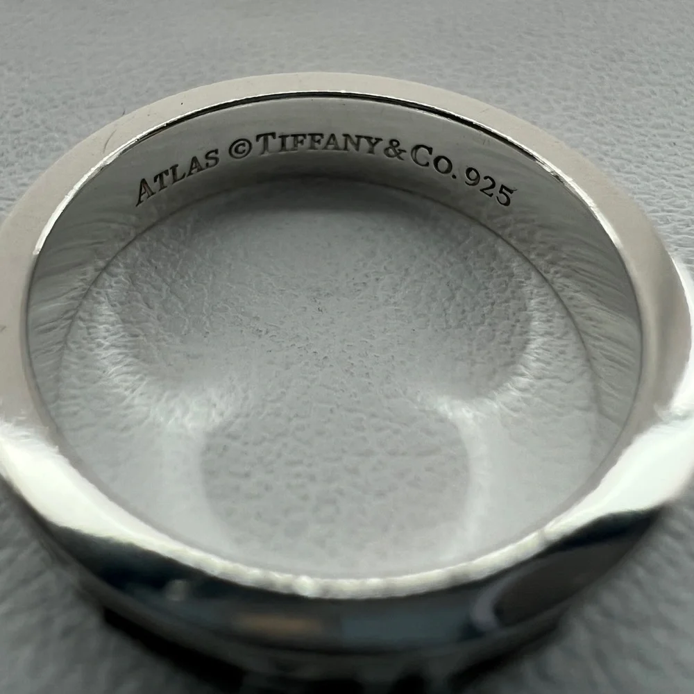 Atlas ring